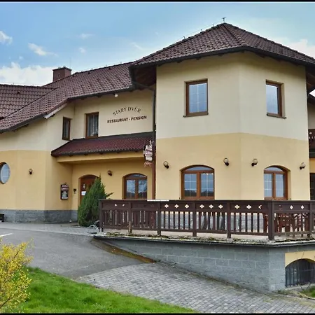 Stary Dvur Pensión 3*